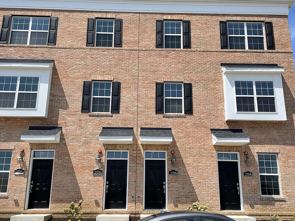 208B entrance is second from the right. the unit is a duplex with a private elevator.