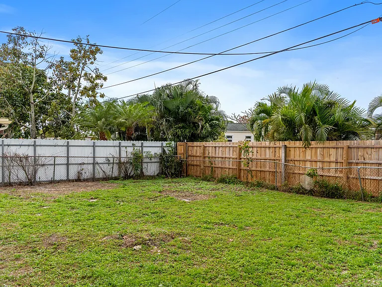 2415 Lewis Rd — Photo 5
