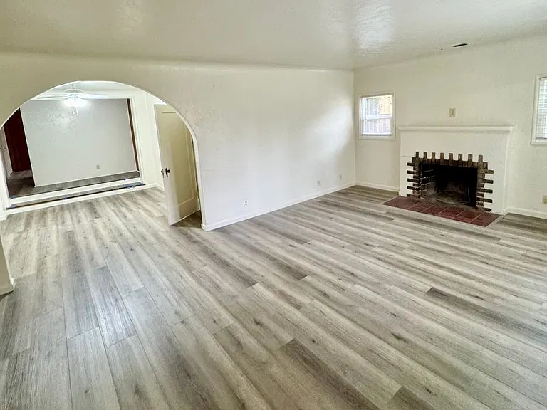 1119 Citrus Ave — Photo 4