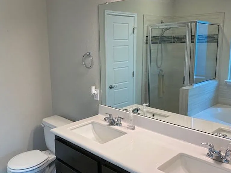 109 Palestine Cv — Photo 12