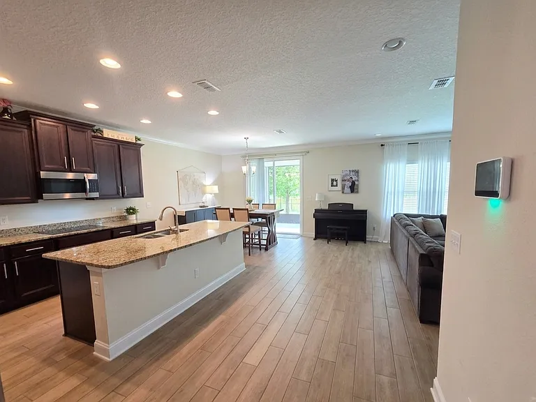 8196 Cape Fox Dr — Photo 7