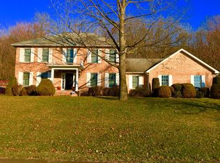 113 Edgewood Dr #L-40, Old Forge, PA 18518