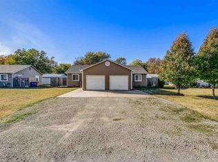 511 N Washington St, Belle Plaine, KS 67013