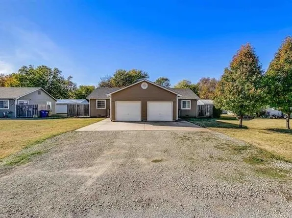 511 N Washington St, Belle Plaine, KS 67013
