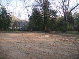 1988 Porter Ave, Grand Ridge, FL 32442