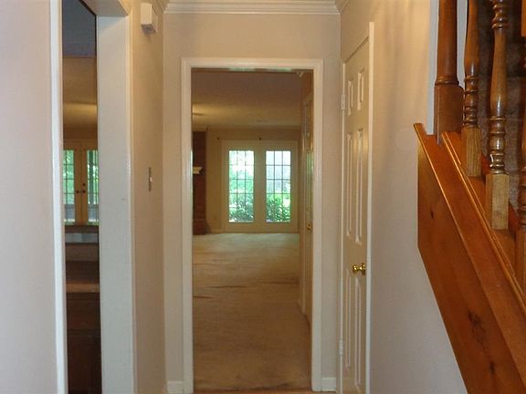 5th image of 2774 Colonial Towers Dr