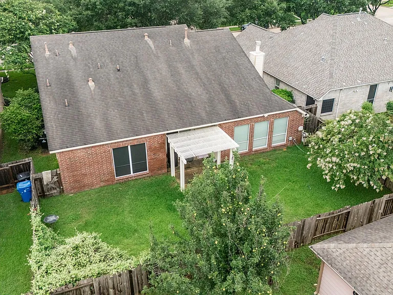 17611 Emerald Garden Ln — Photo 36