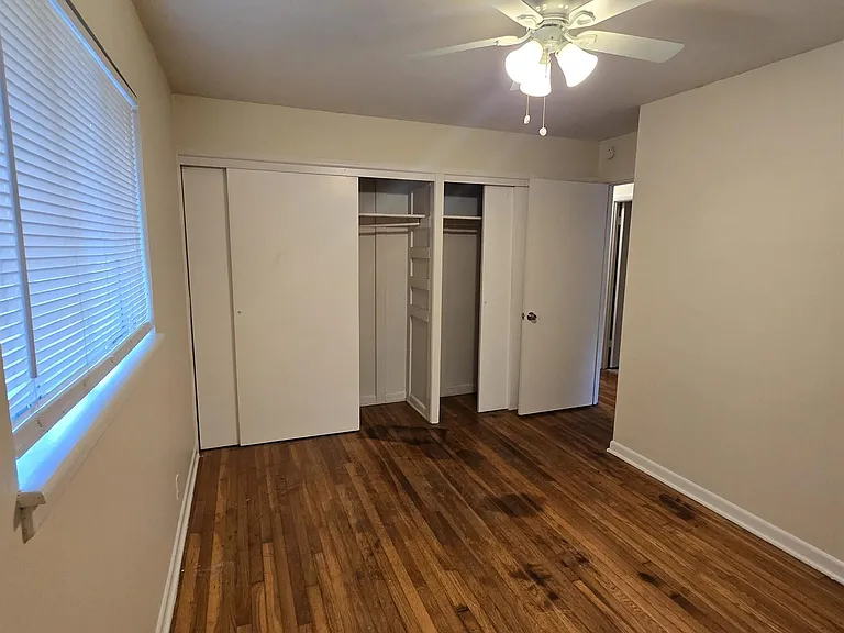 111 Broadmoor Dr — Photo 12
