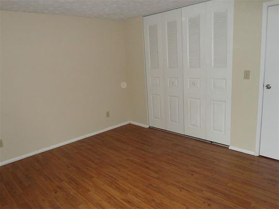 4th image of 6328 Delnorte Ct