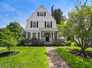 34 Main St, Southborough, MA 01772