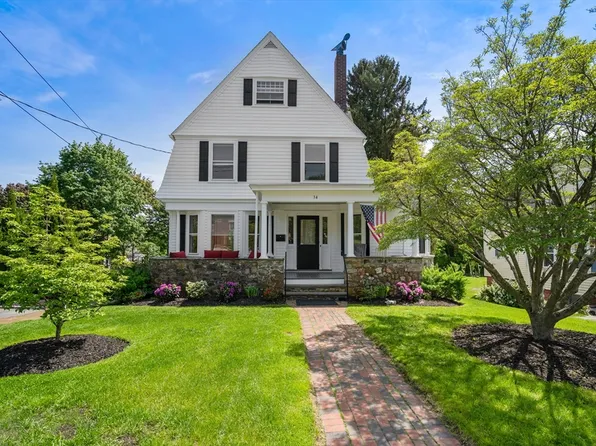 34 Main St, Southborough, MA 01772