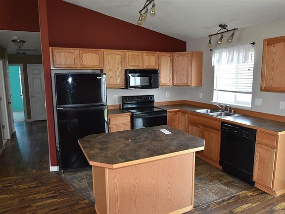 5th image of 6217 Woodbine Dr