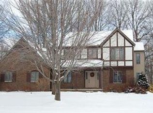 713 Wedgewood Dr, Avon Lake, OH 44012