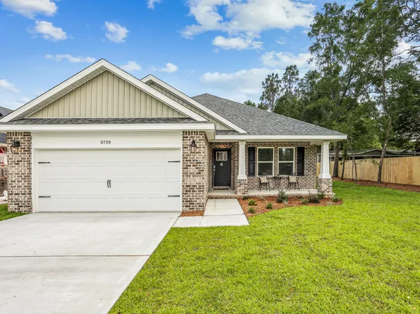 8739 Daryl Dr, Milton, FL 32583