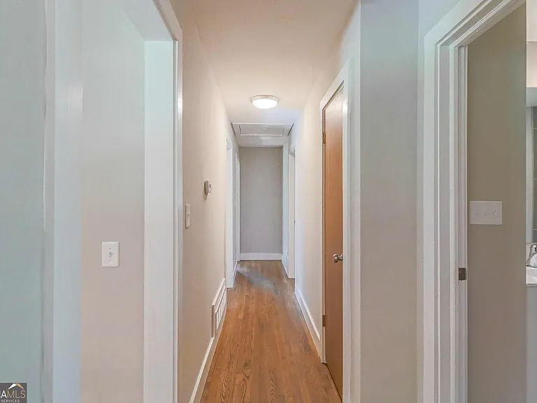 99 Woodvalley Dr — Photo 19