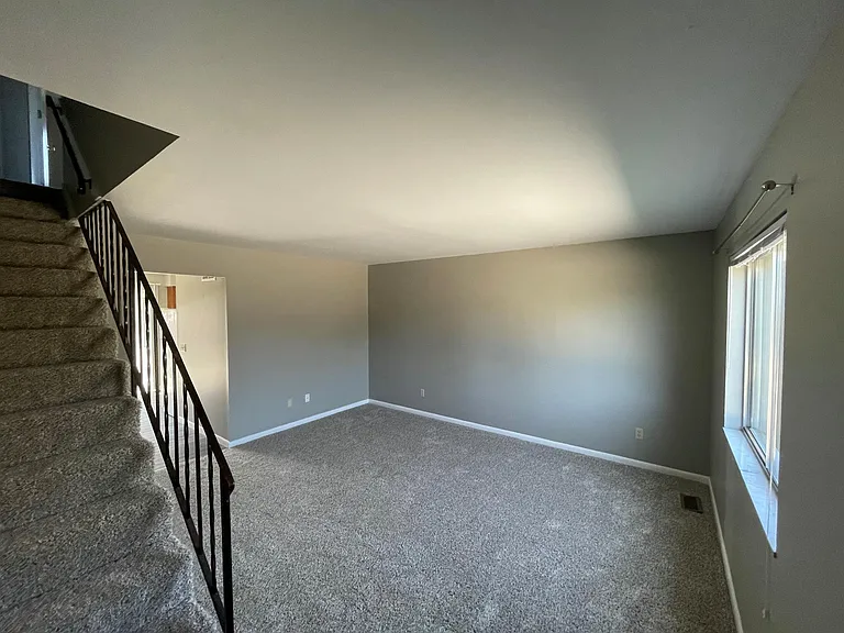 540 Thoma Pl #C — Photo 7