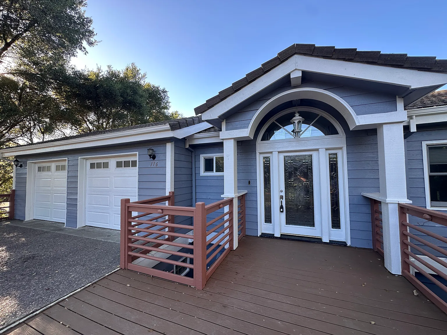114 Lucille Way — Photo 2
