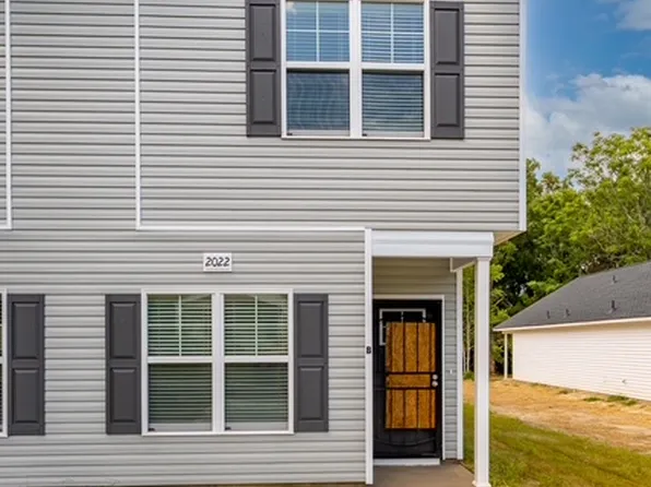 1027 Stevens St #1, Raeford, NC 28376
