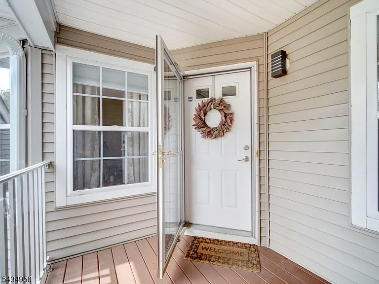 14 Lagoon Way — Photo 12