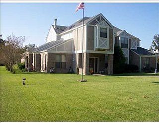 1st image of 13 Elmwood Dr