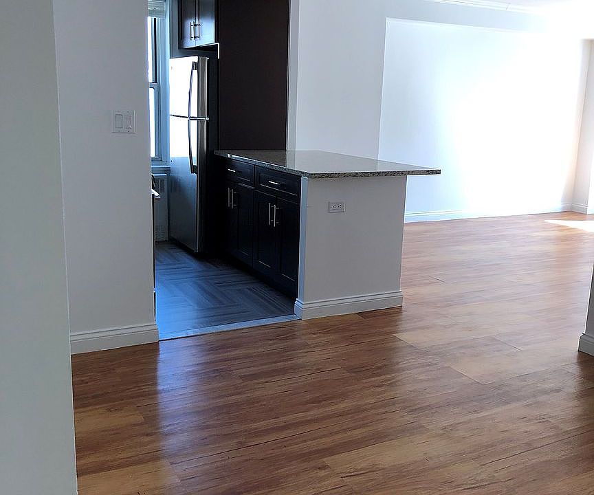 1st image of 747 10th Ave APT 27H