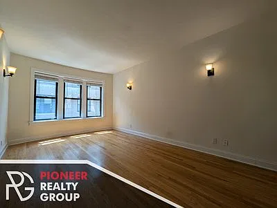 1 bed, 600 sqft, $1,950 — Photo 3