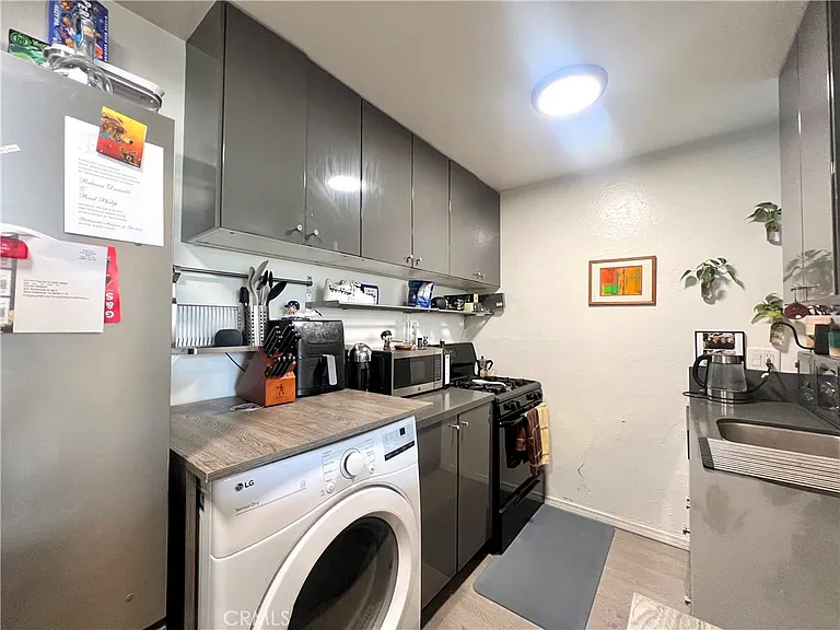 622 Westmount Dr #C — Photo 9