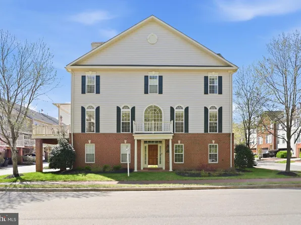 2200 Barnstable Dr, Upper Marlboro, MD 20774