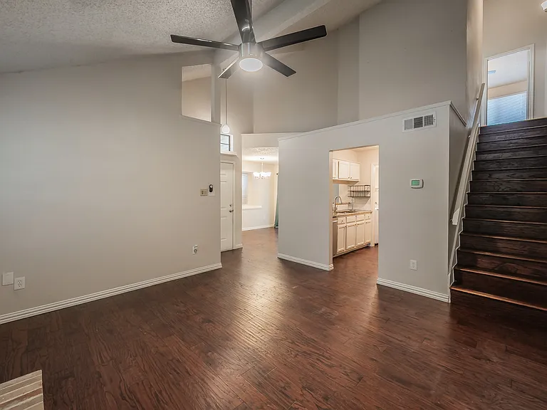 6402 Valleybrooke Ct — Photo 15