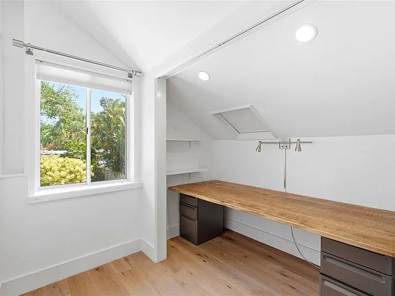141 Giralda Blvd NE — Photo 48