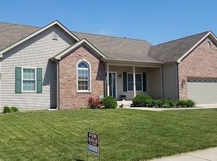 212 Prairie Ln, Forsyth, IL 62535