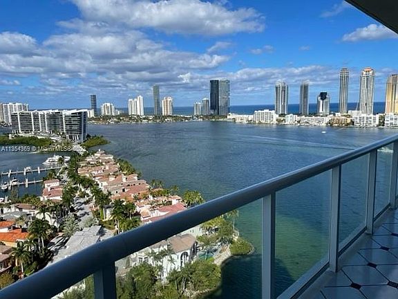 4th image of 4000 Island Blvd #2406