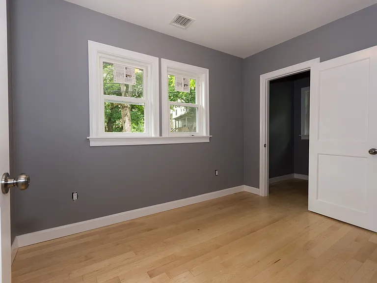 31 Thornton St #2 — Photo 7
