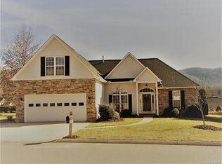 70 Dove Hollow Rd, Fletcher, NC 28732