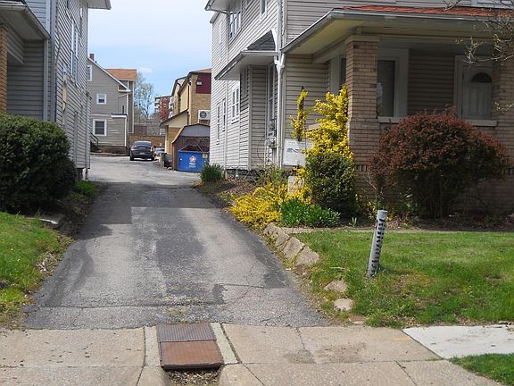 4th image of 24 Grand Ave APT 1