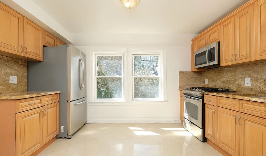 1st image of 821 Palmer Rd #1
