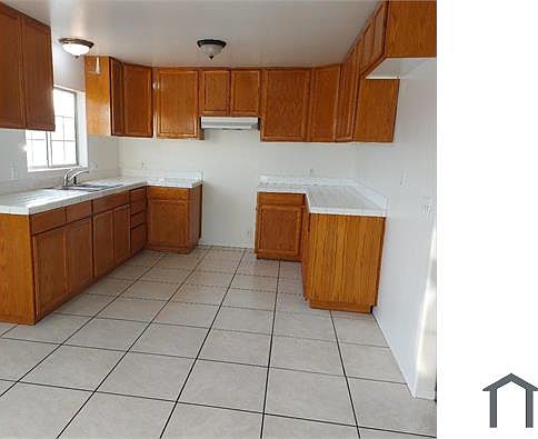 2nd image of 11407 1/2 S San Pedro St #6