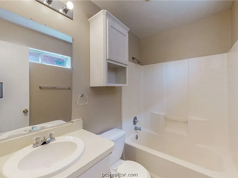1509 Hollowhill Dr #A — Photo 15