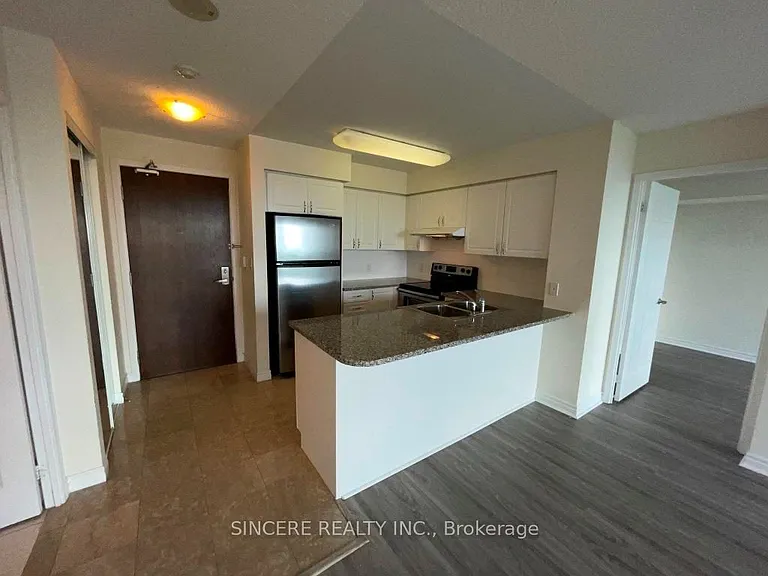 35 Hollywood Ave #1922 — Photo 8