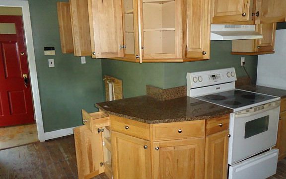 2nd image of 2415 Brentwood Pl