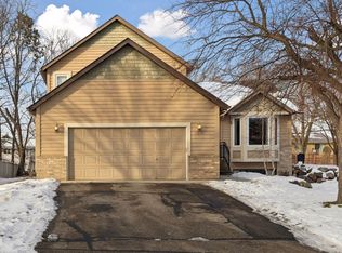 13632 Princeton Cir, Savage, MN 55378