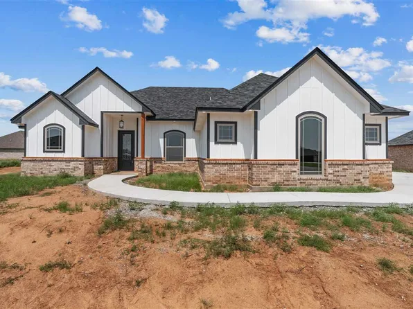 12711 Ridge Rd, Elgin, OK 73538