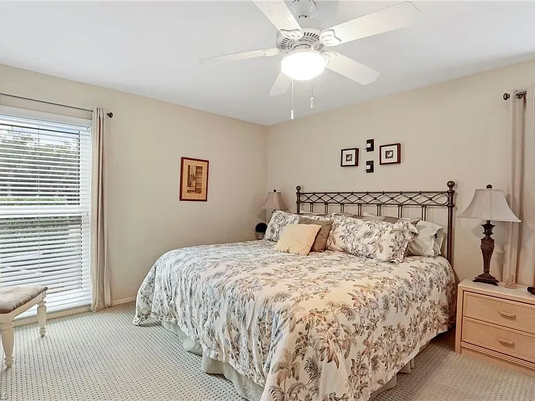 84 Georgetown Blvd #84 — Photo 9