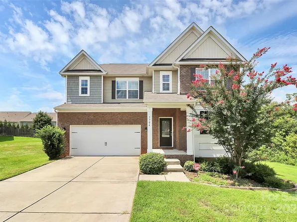 7704 Kelburn Ln, Charlotte, NC 28273