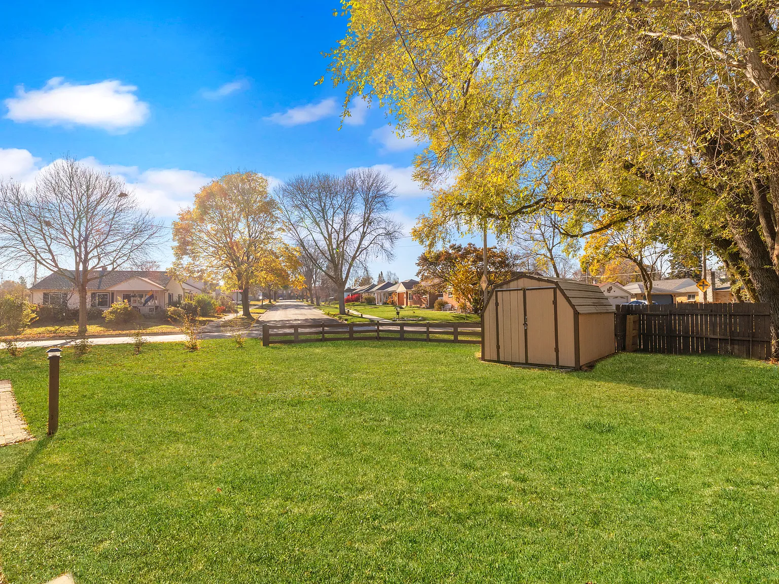 2 bed, 792 sqft, $1,750 — Photo 3