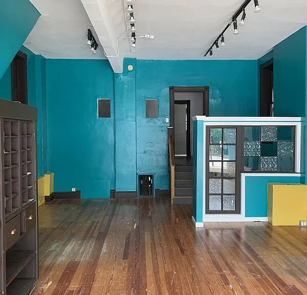 2839 Cherokee St — Photo 2
