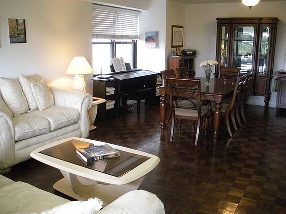 Dining/living room combo