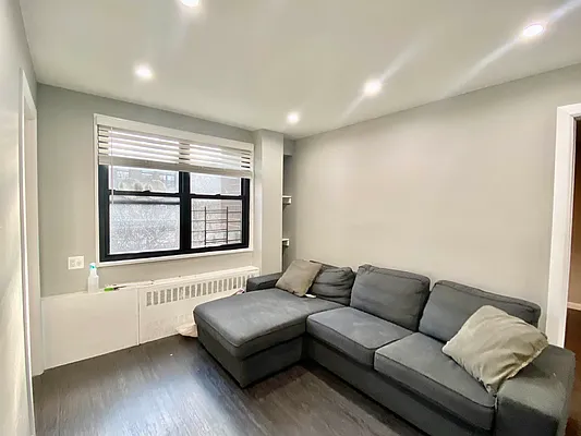 Rented by Bruma Realty LLC | media 10