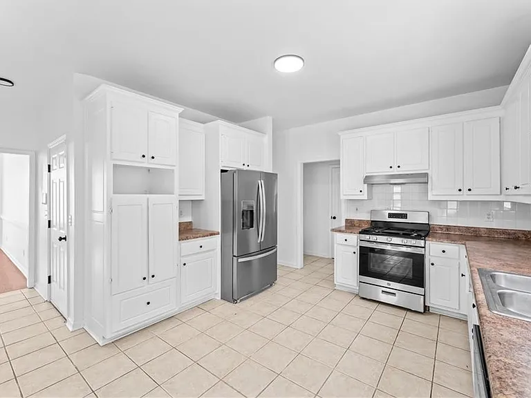 4267 Azalea Walk — Photo 7