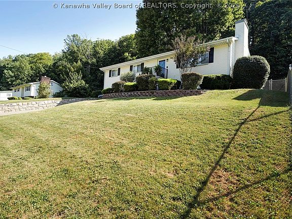 4th image of 1218 Paula Rd